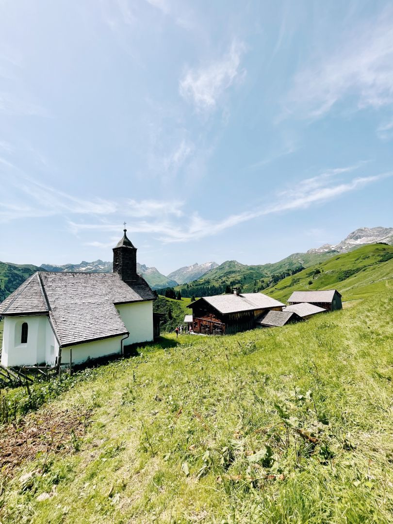 Wanderung_Oberlech-Buerstegg-Bodenalpe_Jul21_LZTG_by_Magdalena_Walch (11)