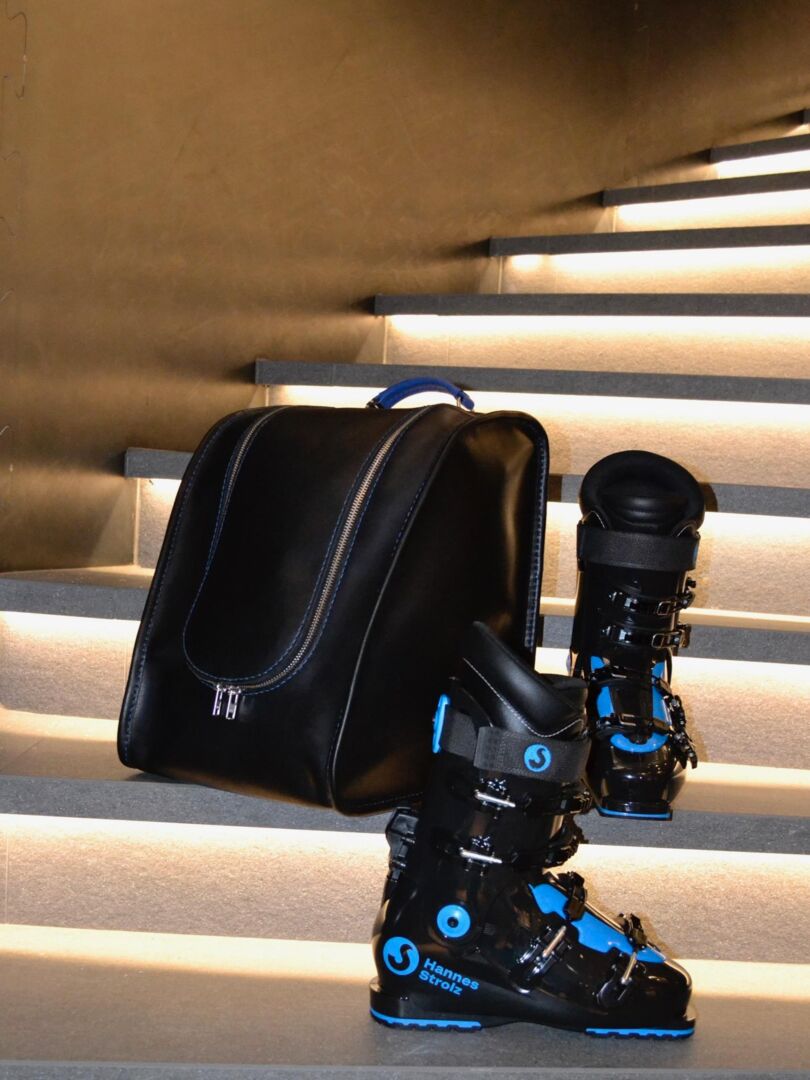 Handtasche zum Strolz Skischuh