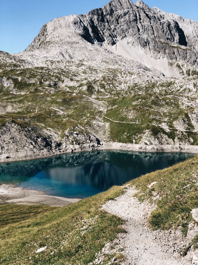 butzensee-sommer-braunarlspitze-lech-zuers-vorarlberg