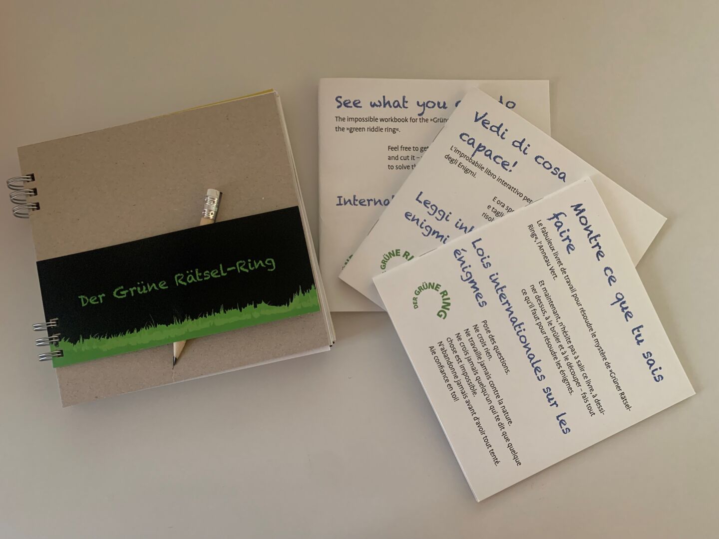 Abb. Bücher der Grüne Rätselring mehrere Sprachen