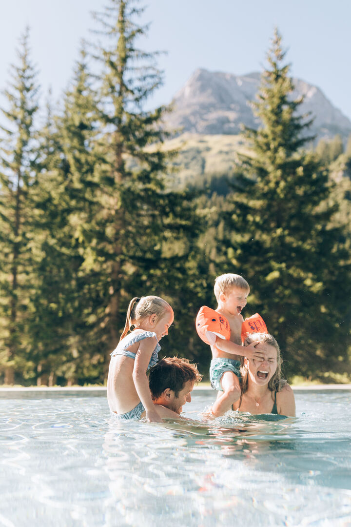 Walschwimmbad_LZTG_by_Daniel_Zangerl_WEB_40