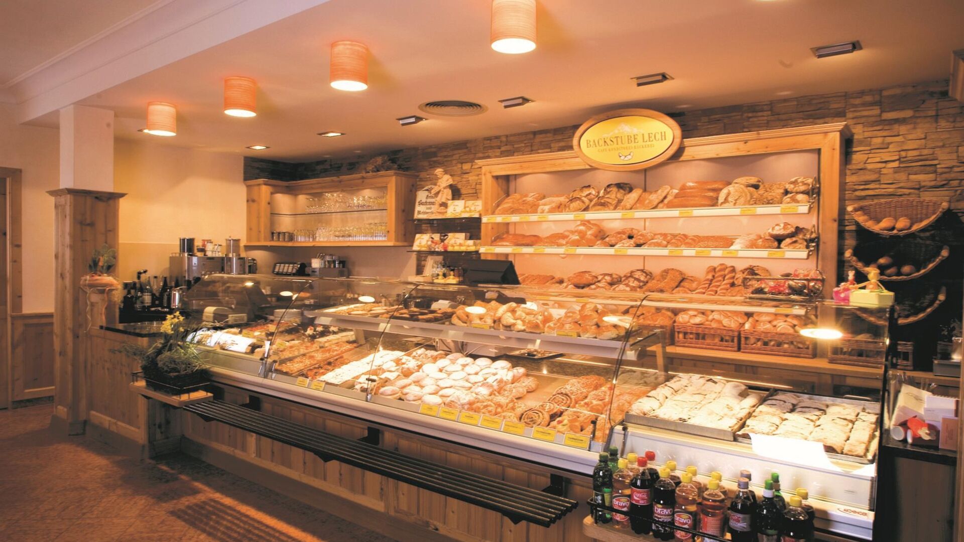 Cafe Gotthard, Bäckerei
