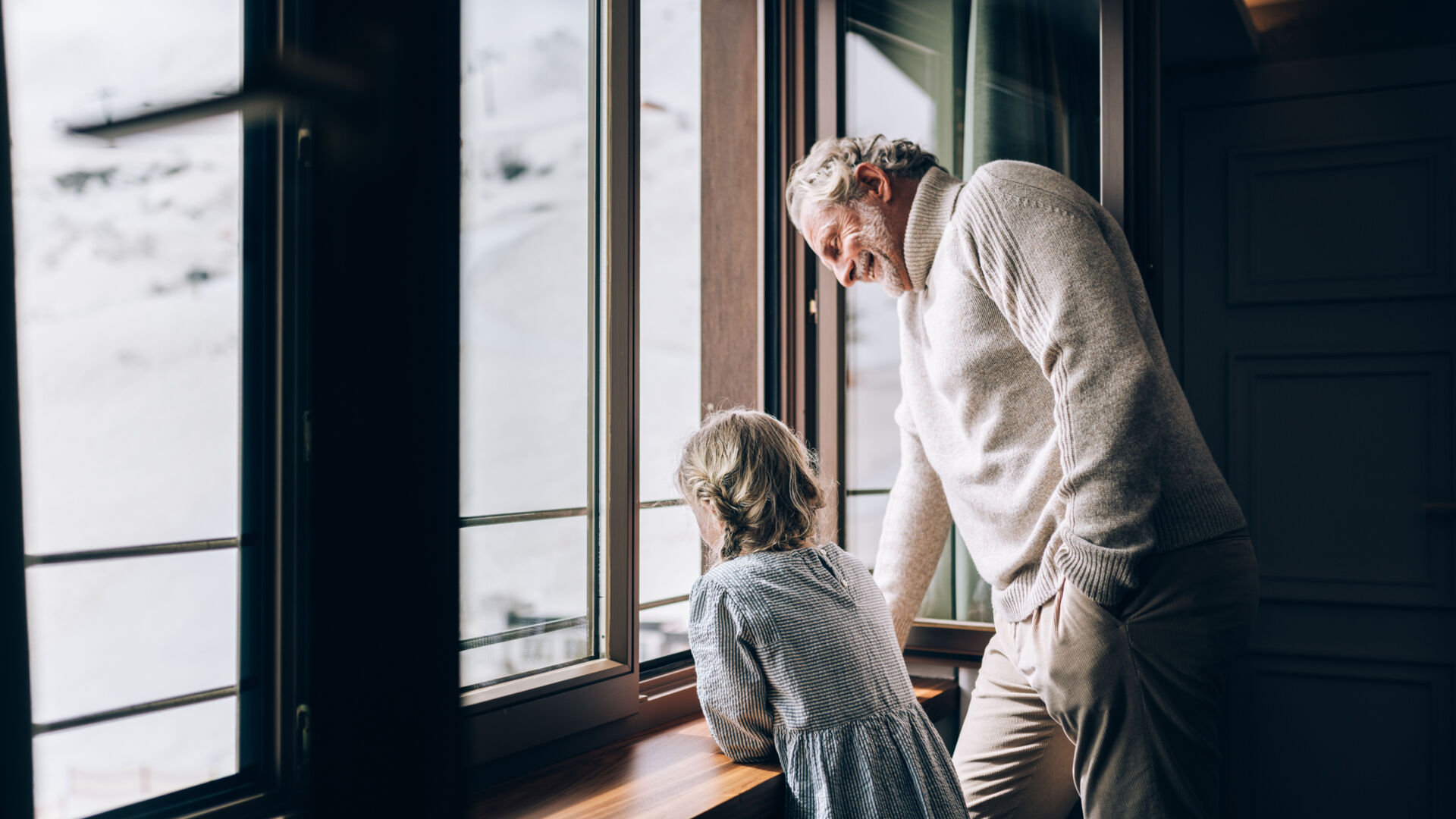 Familien_Shooting_Zuers_2022_Hotelroom_LZTG_by_Christoph_Schoech_WEB (2)