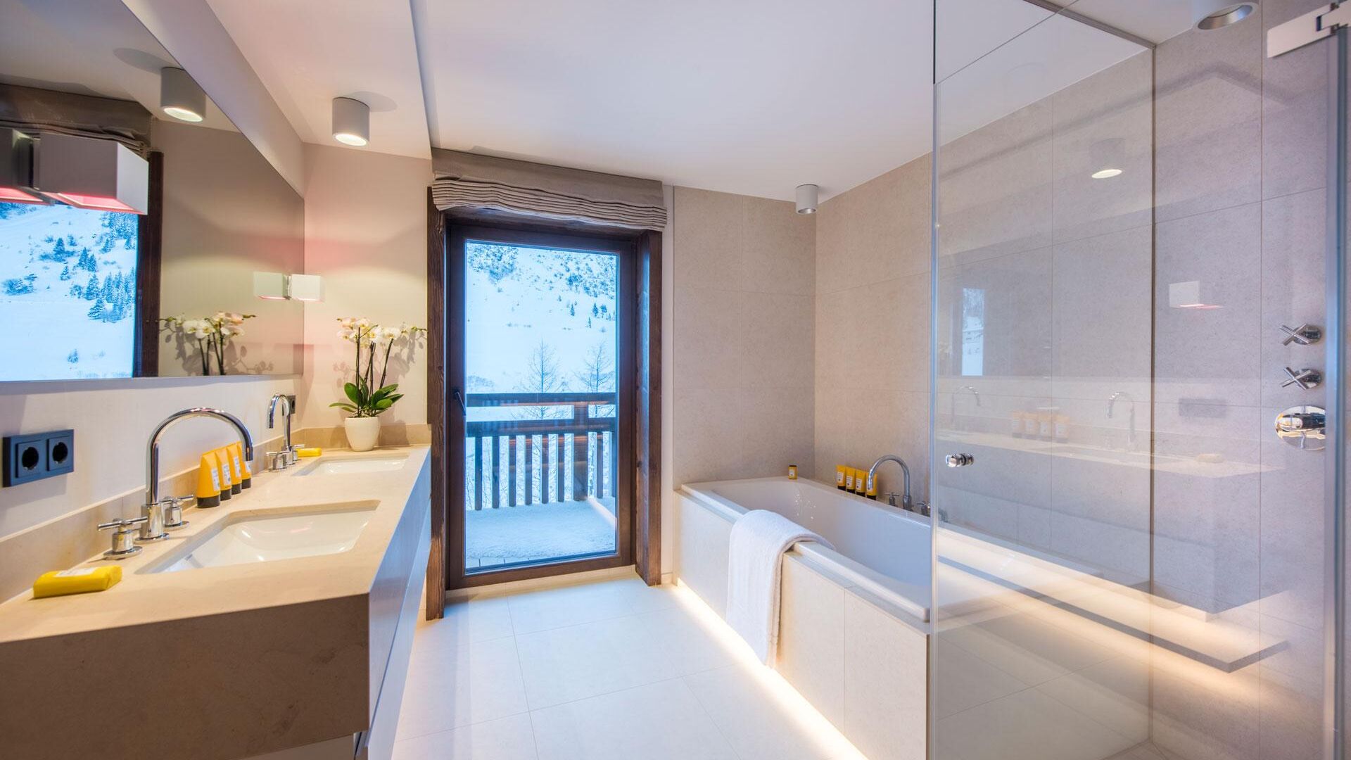 nidus_chalet_lech_residence3_bad_mit_sauna_DSC_340