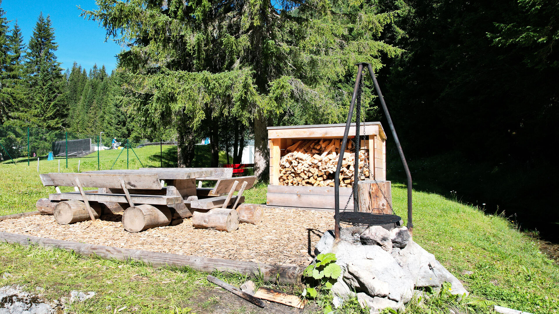 Grillplaetze Lech Waldschwimmbad LZTG by Dietmar Hurnaus WEB (5)