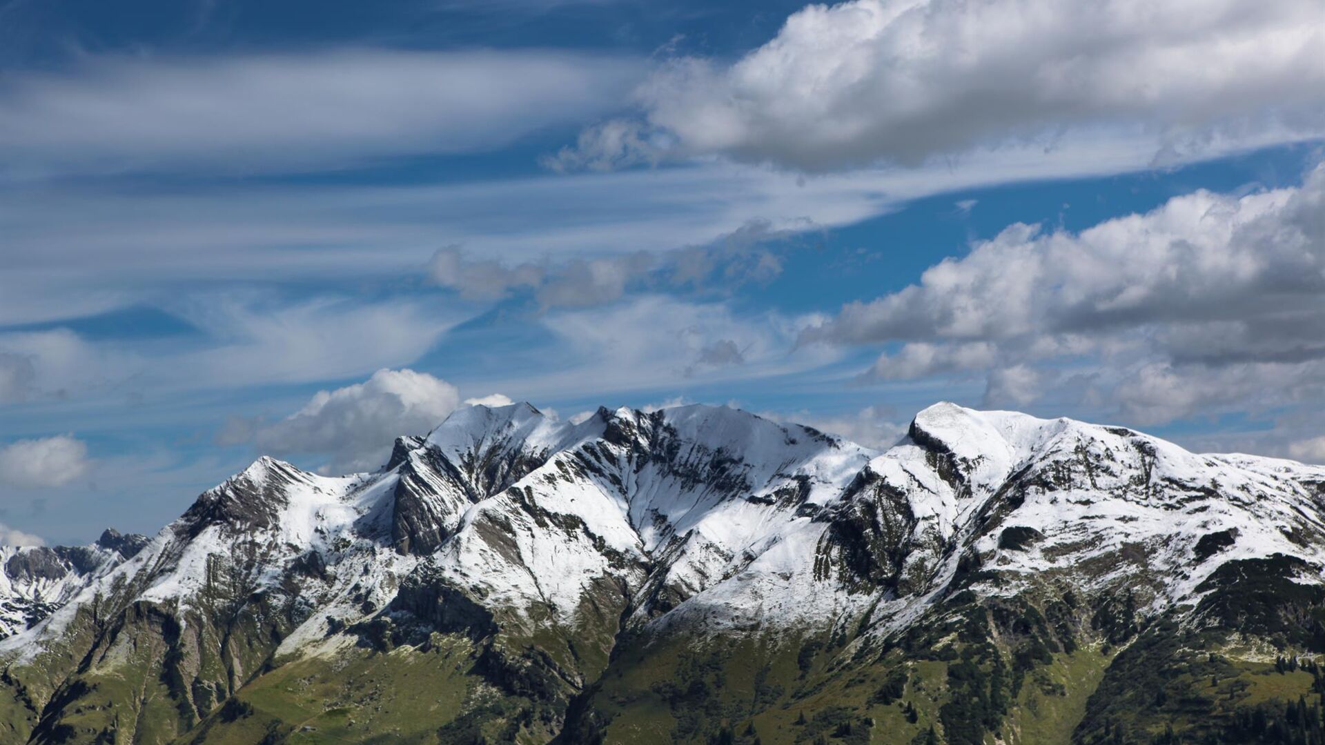 ersterschnee_kriegeralpe_lech-zuers-tourismus_BO-1