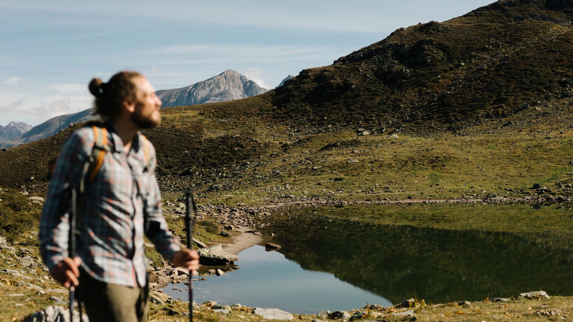 Am Wegesrand kommt man an zahlreichen, kleineren Seen vorbei