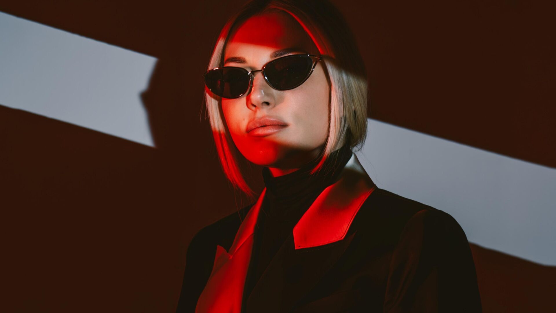 Dominique Jardin_01_red_picbySelinaJakob01