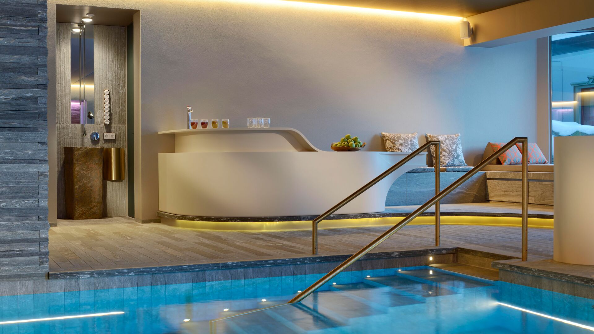 Pool-102