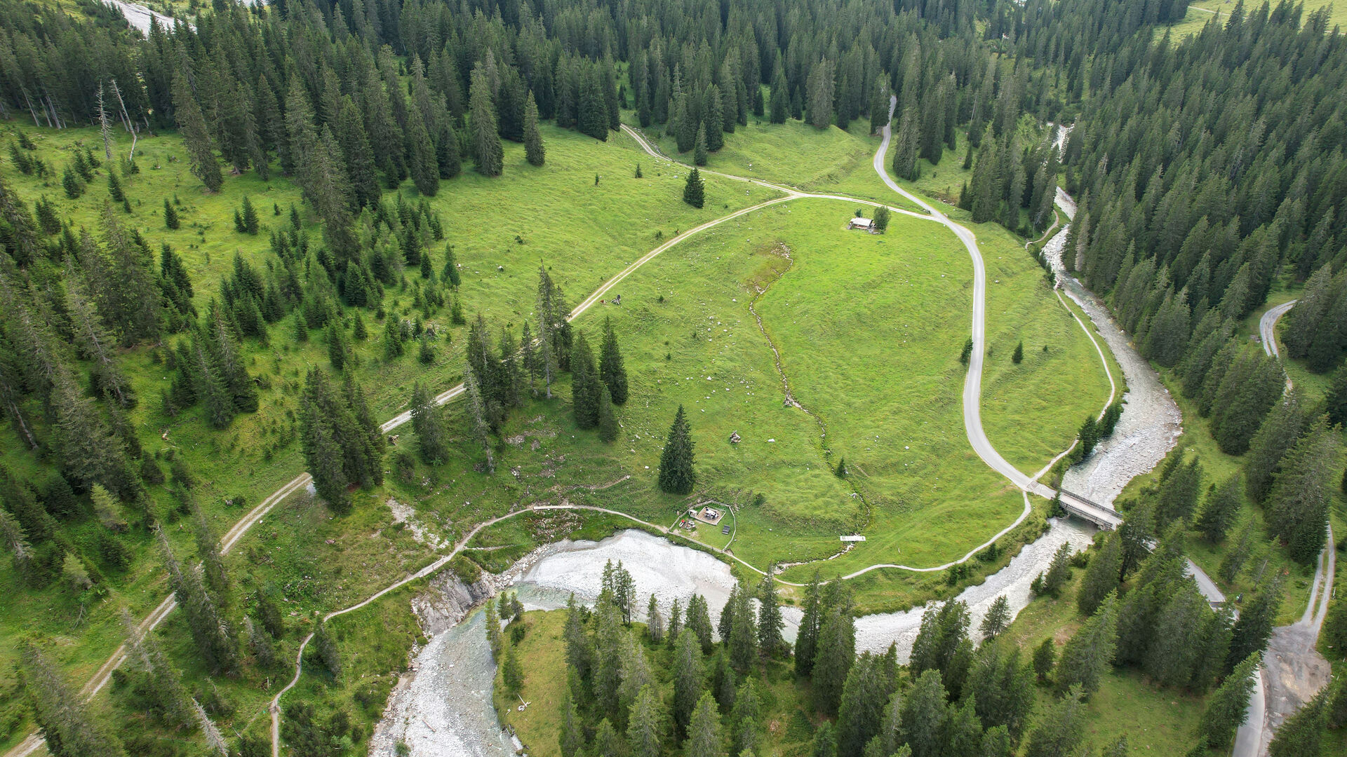 Grillplaetze Lech Chalberlaeger LZTG by Dietmar Hurnaus WEB (6)