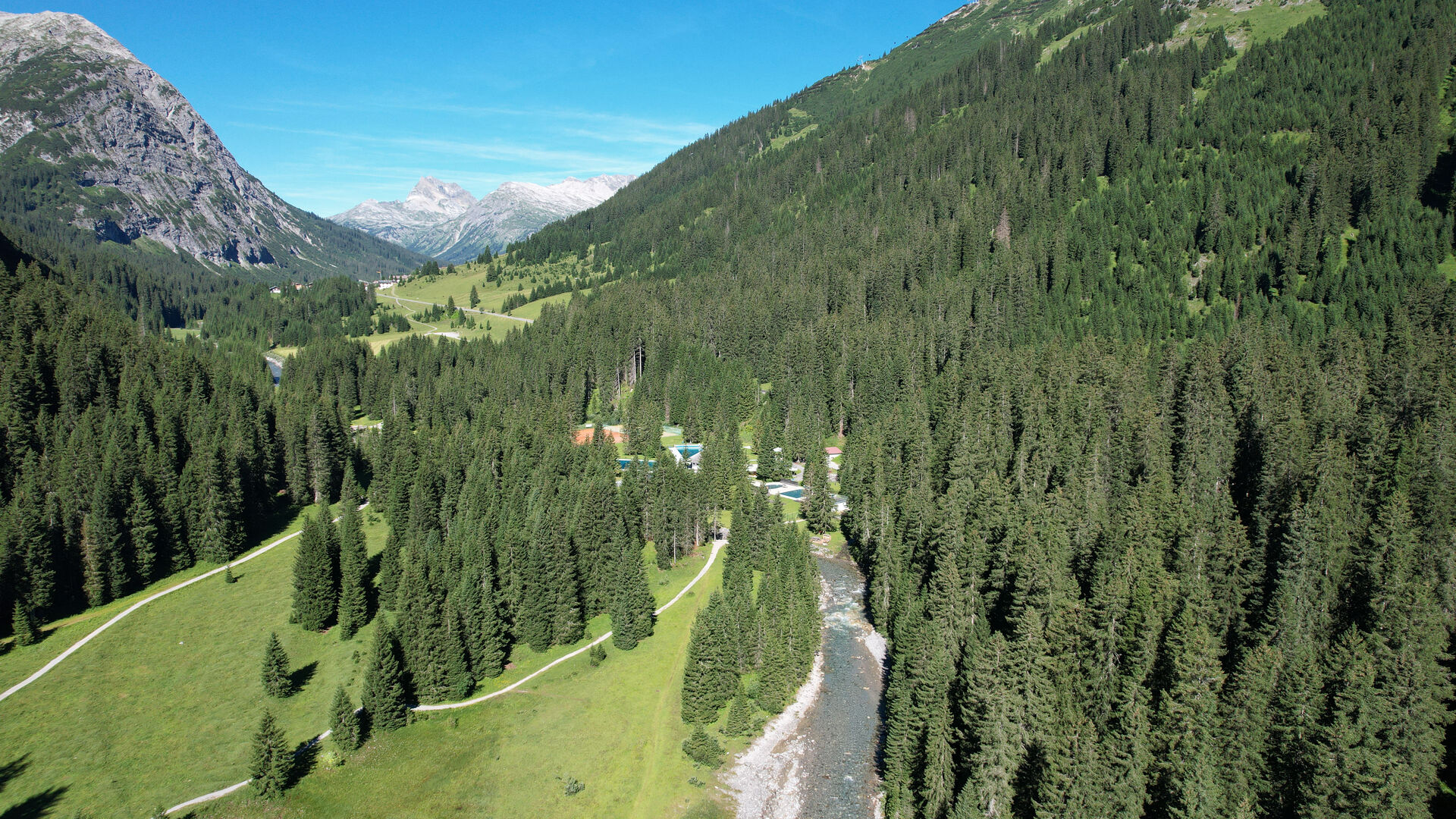 Grillplaetze Lech Waldschwimmbad LZTG by Dietmar Hurnaus WEB (3)