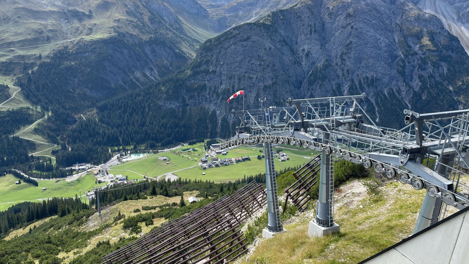 ausblick-bergstation-zuger-bergbahn