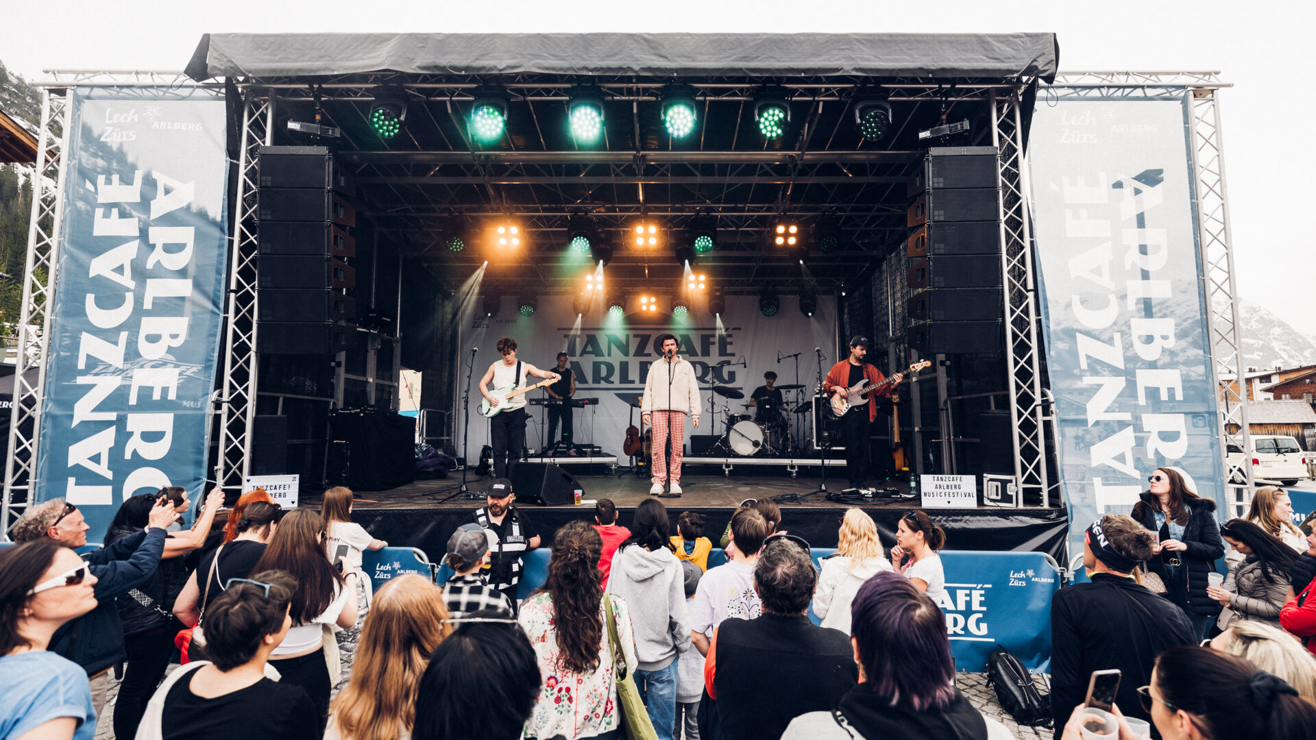 Tanzcafé Arlberg_JulianLePlay-MoritzKlee-SimonRainer-SON00475