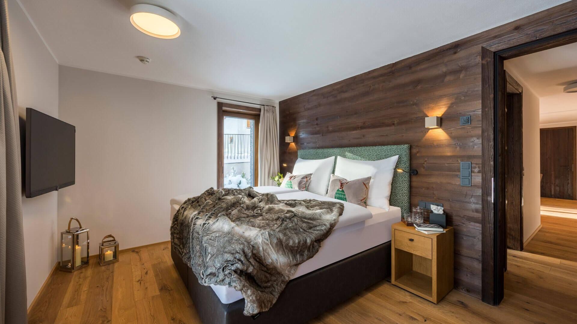 nidus-chalet-lech-parterre-schlafzimmer-terasse-ga