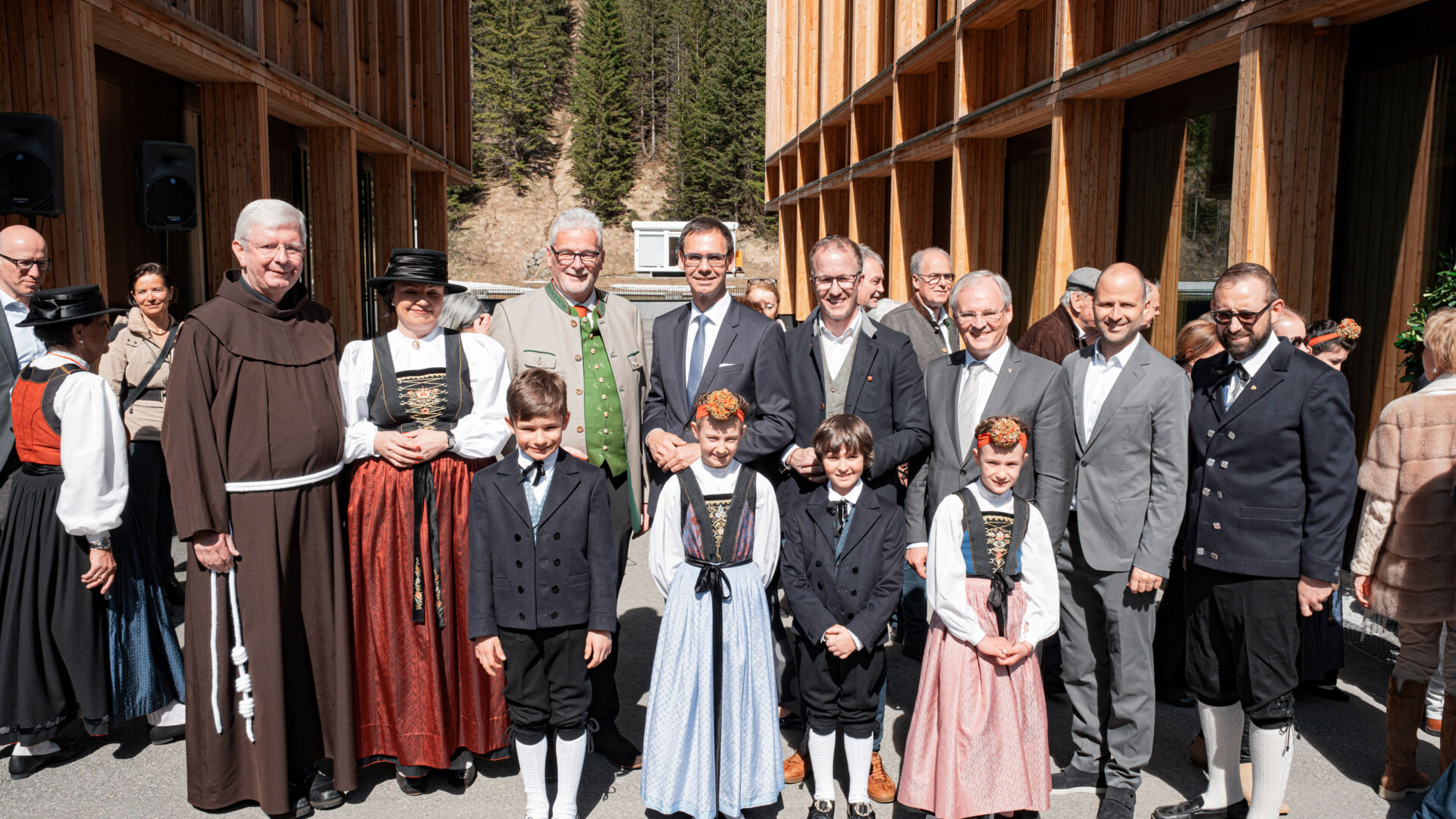 dorfhus-lechwelten-2024-eroeffnung-lech-zuers-vorarlberg