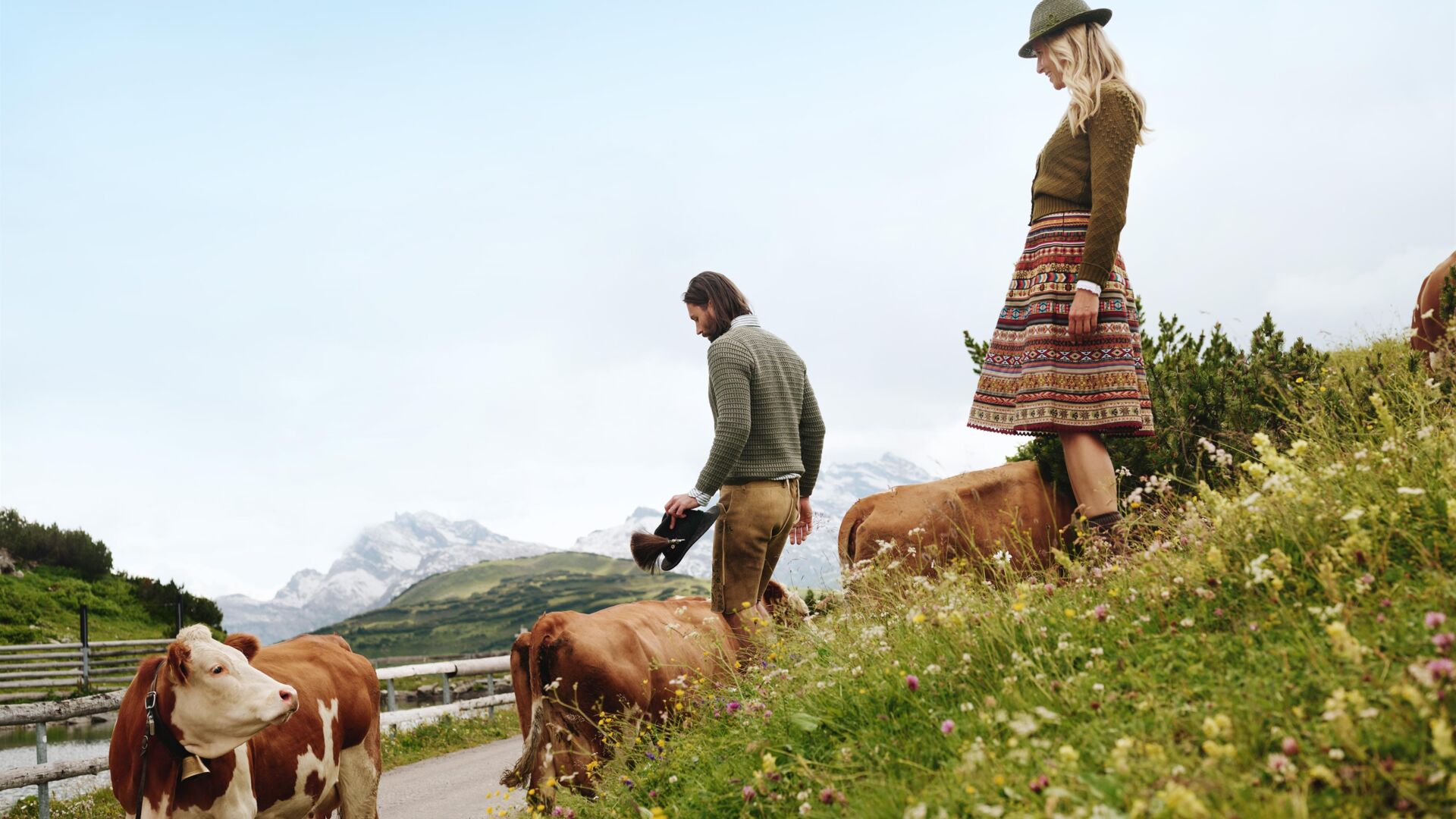 Wandern KÃ¼he Burg Hotel Lech am Arlberg