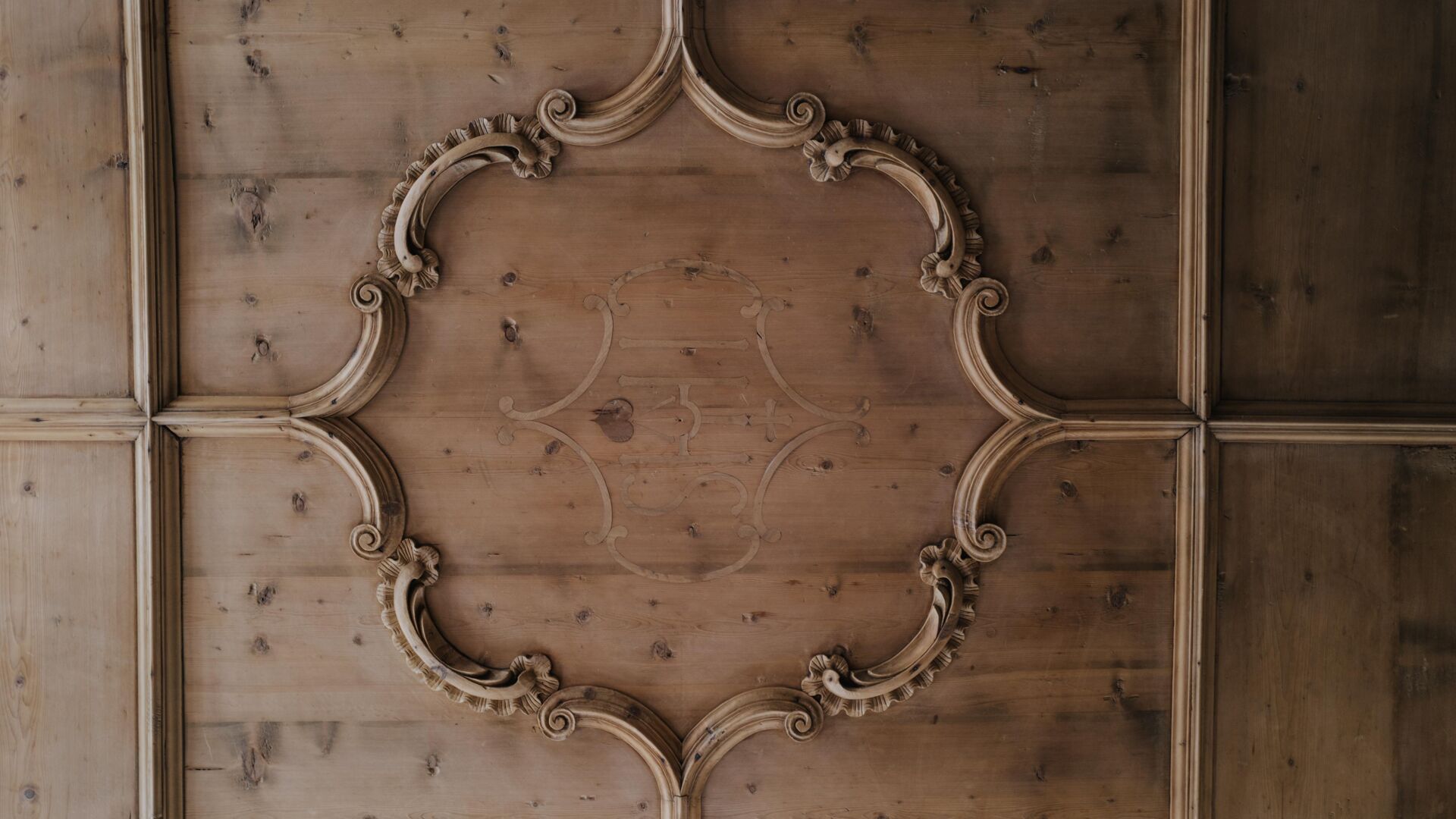 Kloesterle Initialen