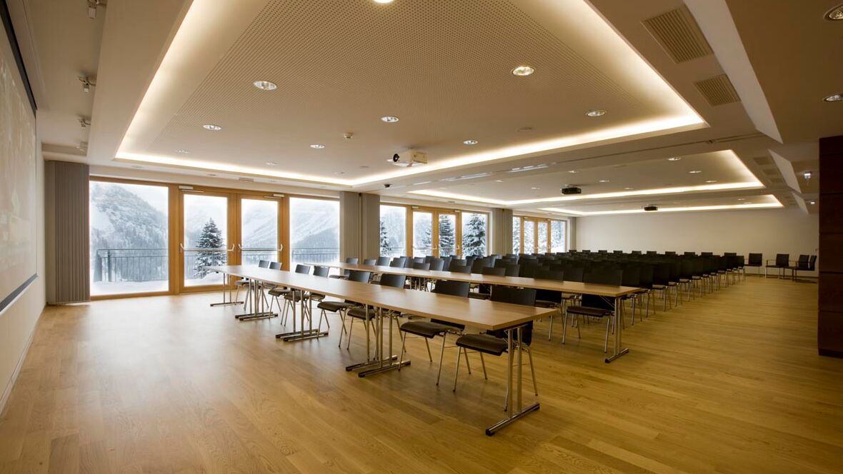 Sonnenburg_Seminarraum_Paralment_Bestuhlung