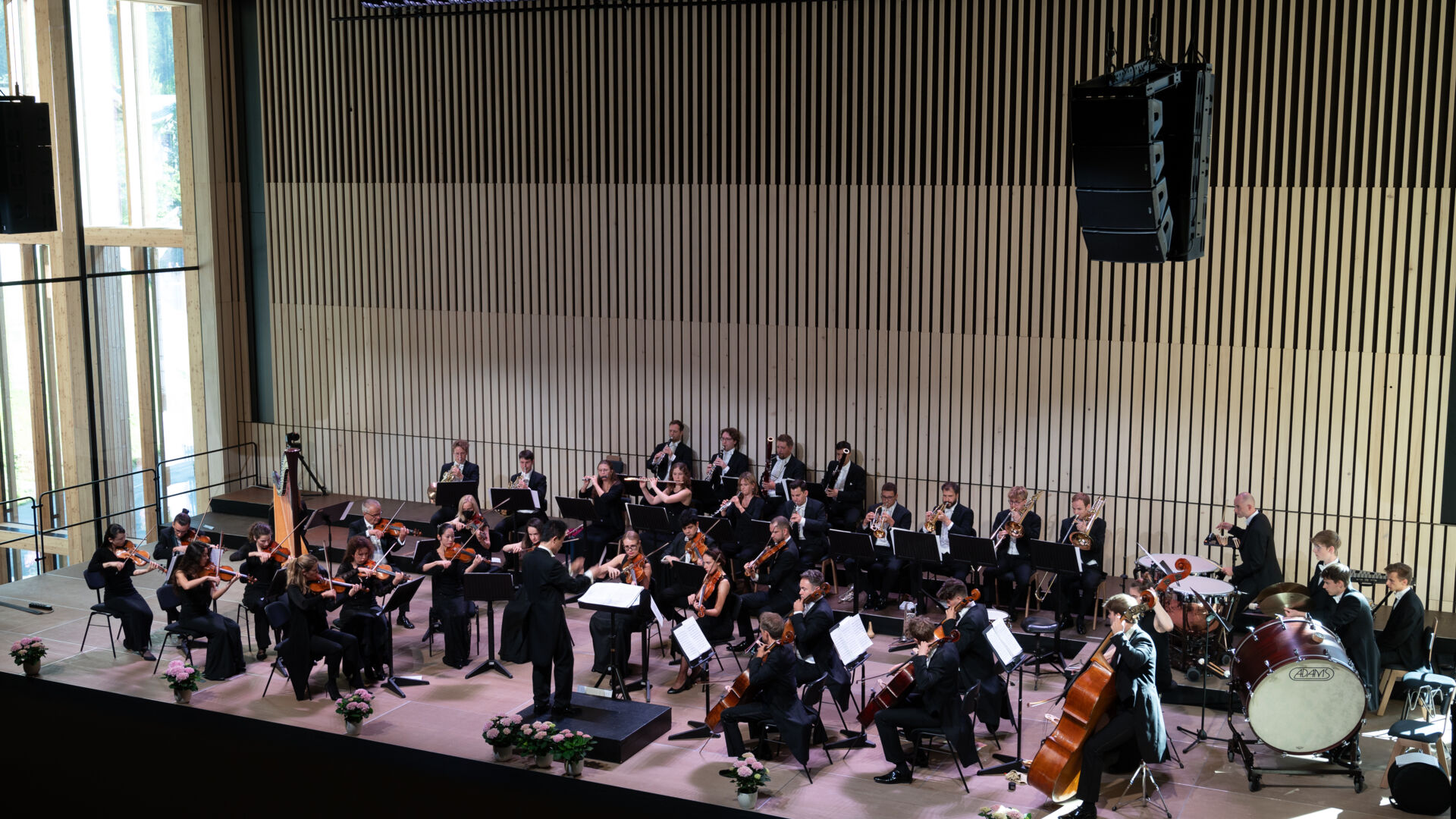Orchester beim Lech Classic Festival auf der Bühne in den Lechwelten