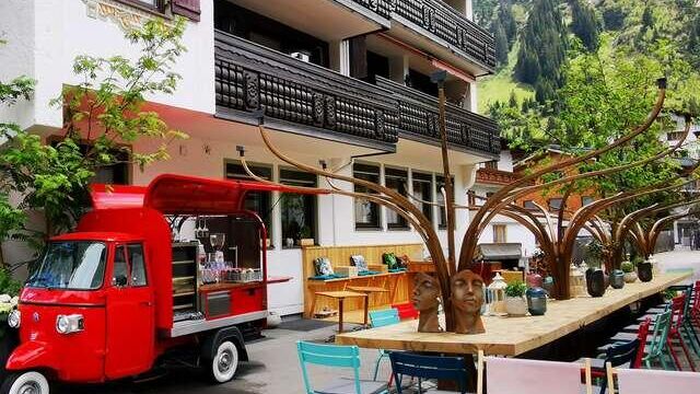 Dorftisch im Hotel Sandhof