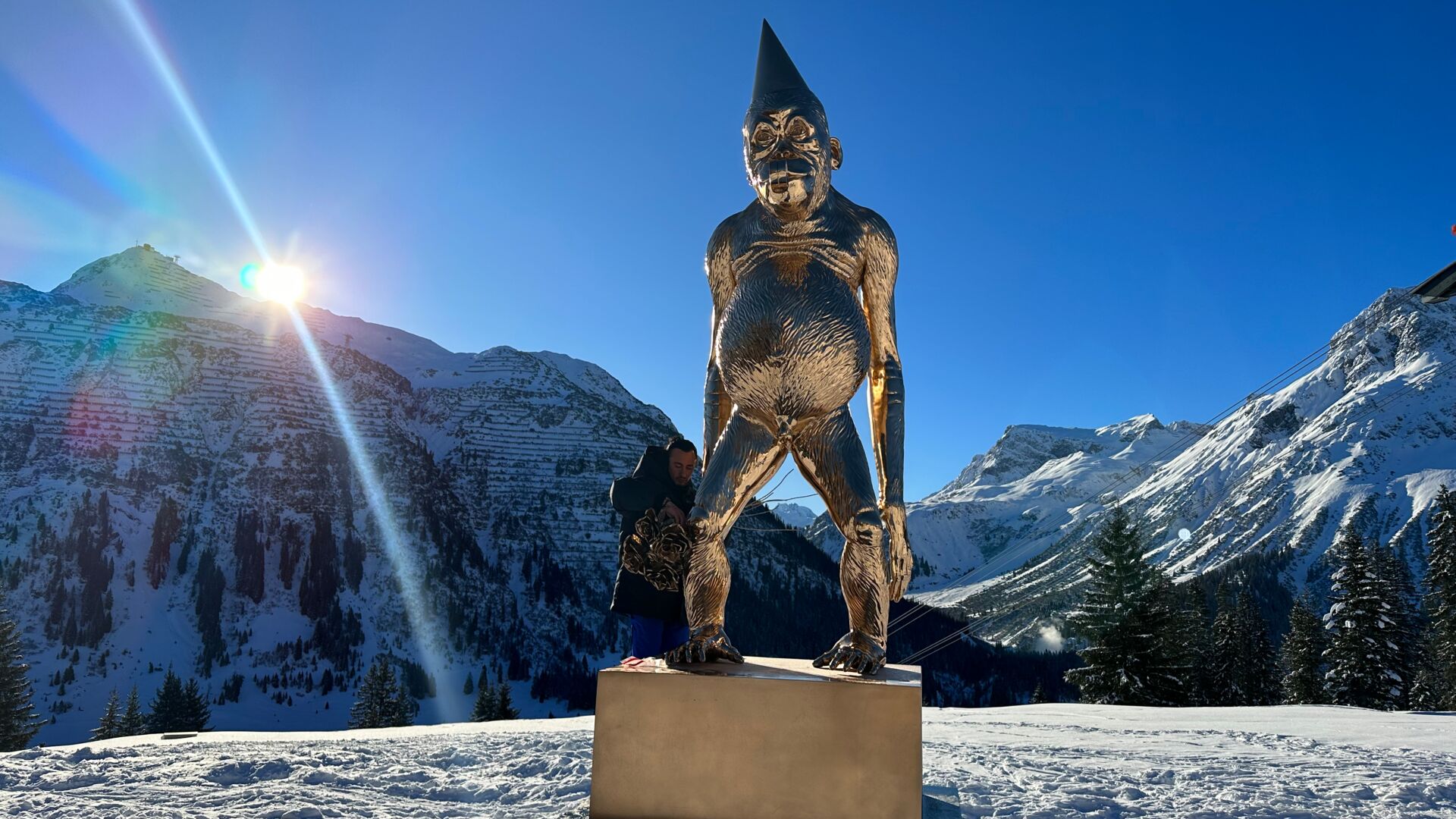 Birthday Suit von Künstler Joseph Klibansky in Oberlech