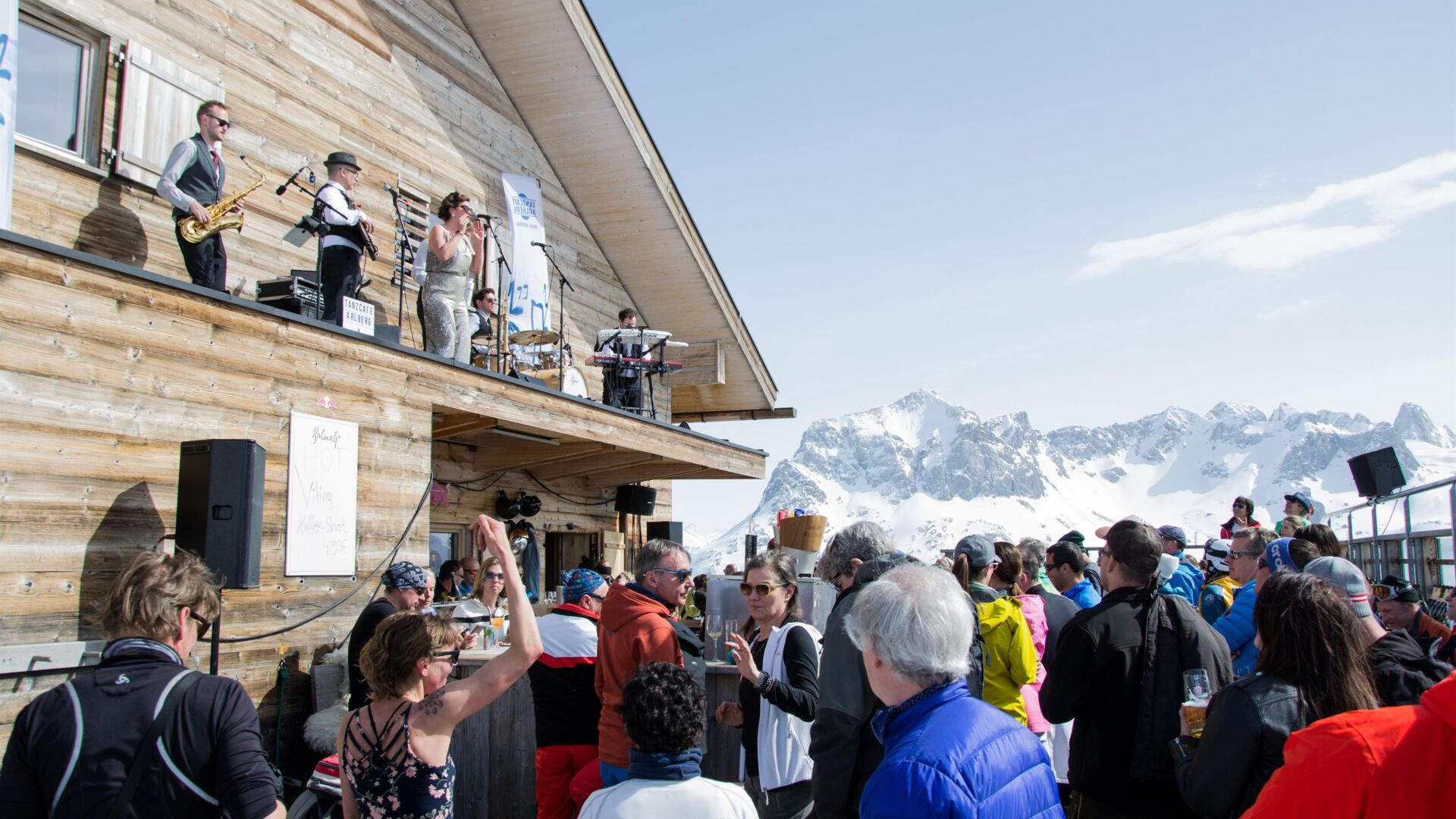 TanzcafÃ© Arlberg (c) Bernadette Otter - Lech ZÃ¼rs