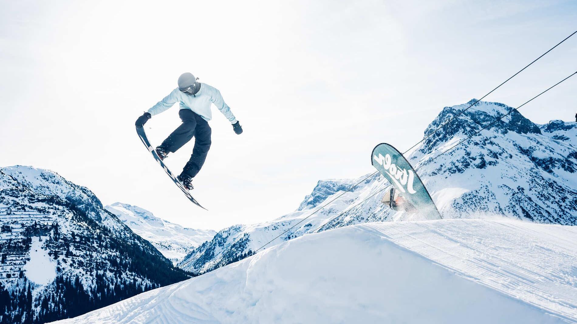 Snowboarder im Funpark