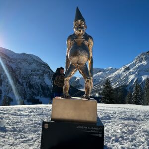 Birthday Suit von Joseph Klibansky in Oberlech