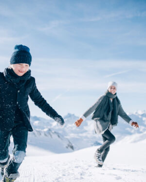 Winterwandern mit der Familie am Wanderweg Rüfikopf in Vorarlberg