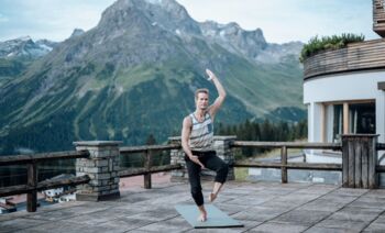 Hatha Flow mit Savasana