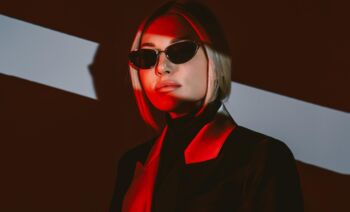 DJ DOMINIQUE JARDIN & WHITELINES