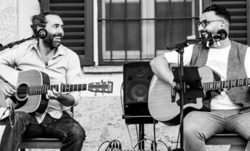 Live-Musik auf unsere Panorama-Sonnenterrasse -Giulio Larovere & Enrico Meloni