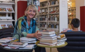 Ein Hotel liest ein Buch - Lesezirkel