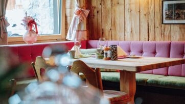 DirndlstÃ¼berl Hotel Goldener Berg