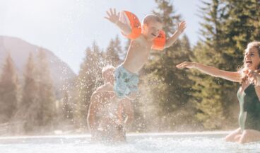 Lech Card Kinderprogramm - Spieletag im Waldschwimmbad oder Klettern