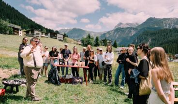 KUNSTSOMMER: Kunstsäge und Kunstalpe Zug