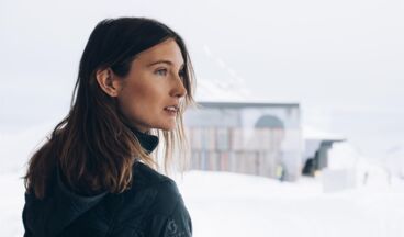 Wolf, Ski hut, Image 5