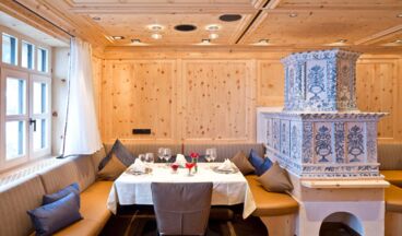 Krone, Fondue-Stube parlour, Image 4