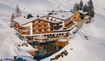 Goldener Berg, Sun terrace, Image 2