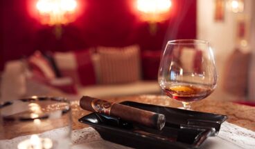 Krone, Hotel Bar, Image 1
