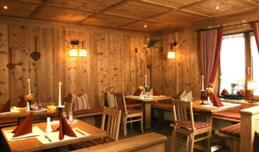 Lecher Stube im Hotel Gotthard, Bild 2