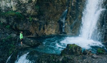 Auf kristallklaren Pfaden