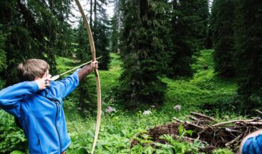 Lech Card Kinderprogramm - Bogenschießen oder Canyoning