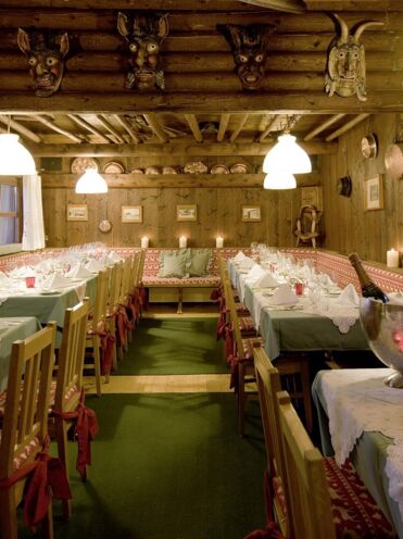 isDecorativeImage ? '' : image.title