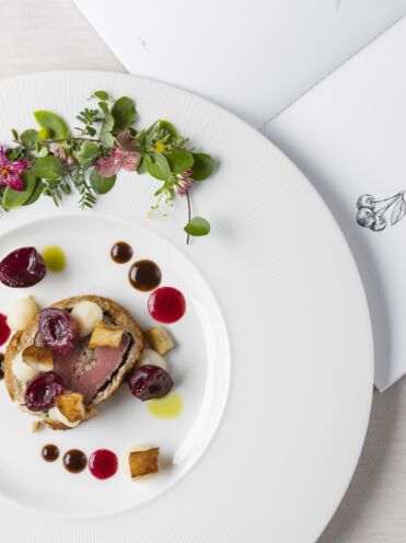 isDecorativeImage ? '' : image.title