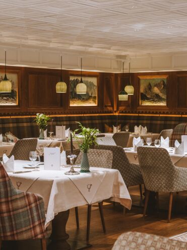 isDecorativeImage ? '' : image.title