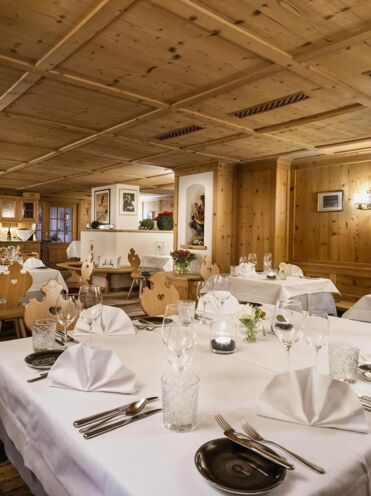 isDecorativeImage ? '' : image.title