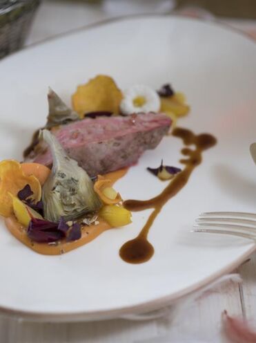 isDecorativeImage ? '' : image.title