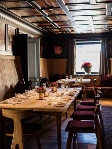 isDecorativeImage ? '' : image.title