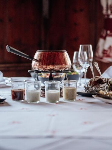 isDecorativeImage ? '' : image.title